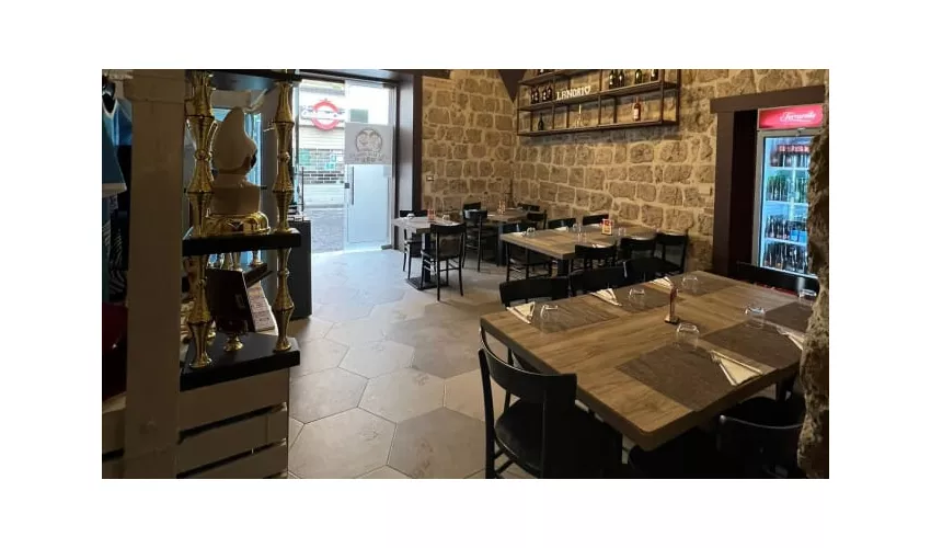 Pizzeria Bella Napoli 081
