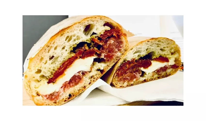 La Nicchia Cafe
