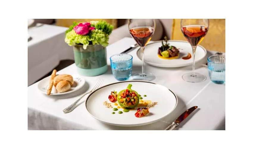 Lumen Cocktails & Cuisine