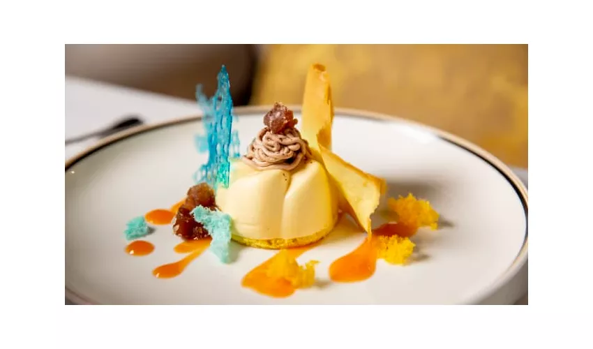 Lumen Cocktails & Cuisine