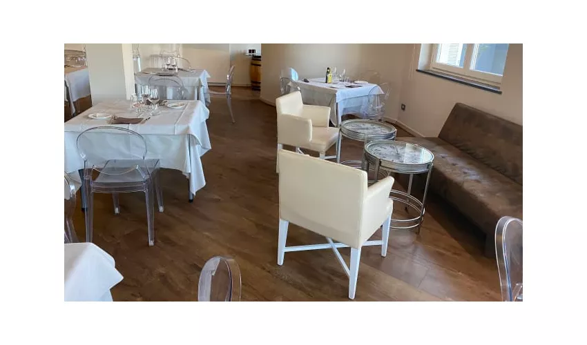 Gatto Blu Osteria Lounge Bar