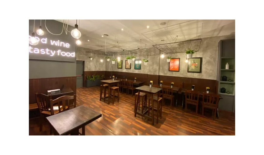 WIFO kitchen & bar