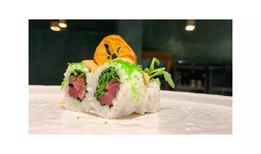 Mikaku sushi