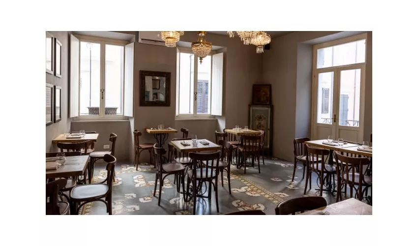 La bottega dell'antiquario