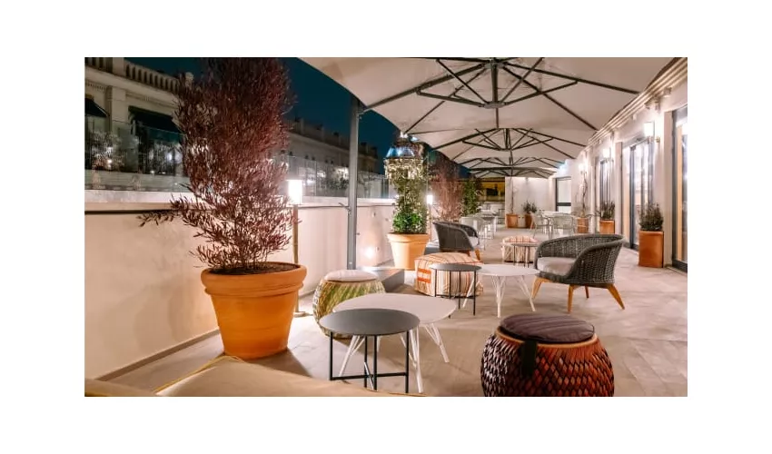 Mùn Rooftop Cocktail Bar