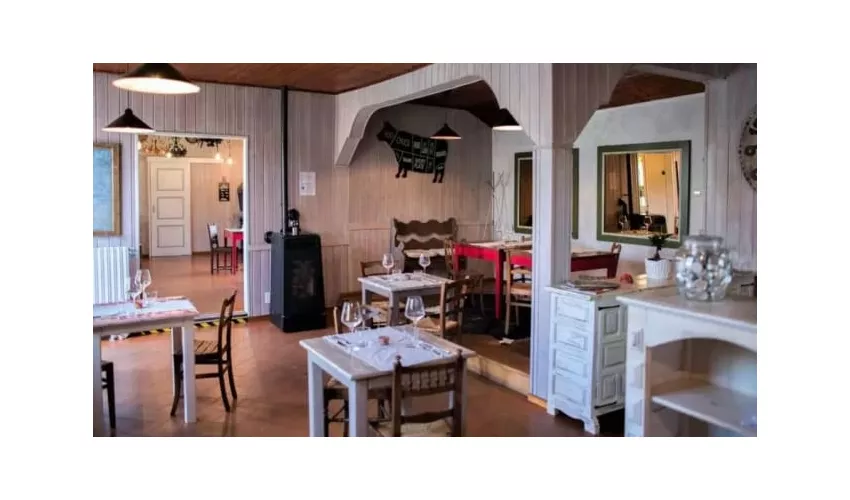 Lo Chalet Steakhouse & Potatoes