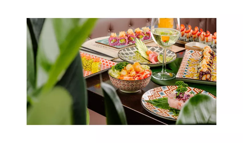 Makai Uramakeria & Sushi