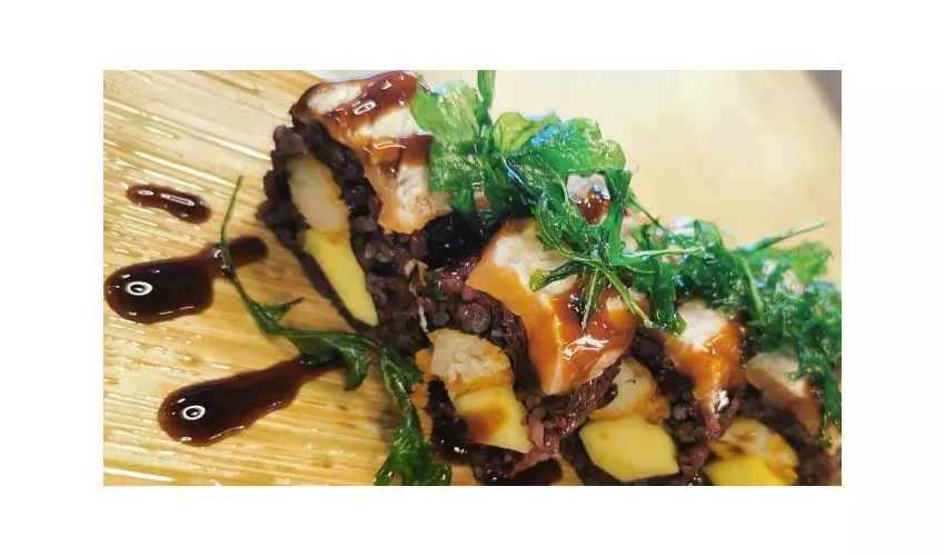Tesake Sushi