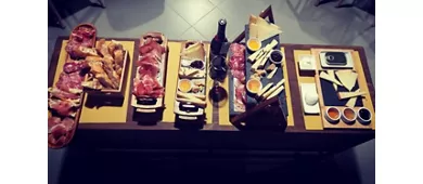 "ENOGALLERY THE WINE PLACE" ENOTECA & DISTRIBUZIONE, WINE BAR & RESTAURANT