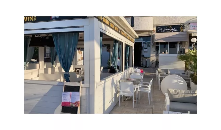 VistaMare Authentic Cafe Bar Bistrot
