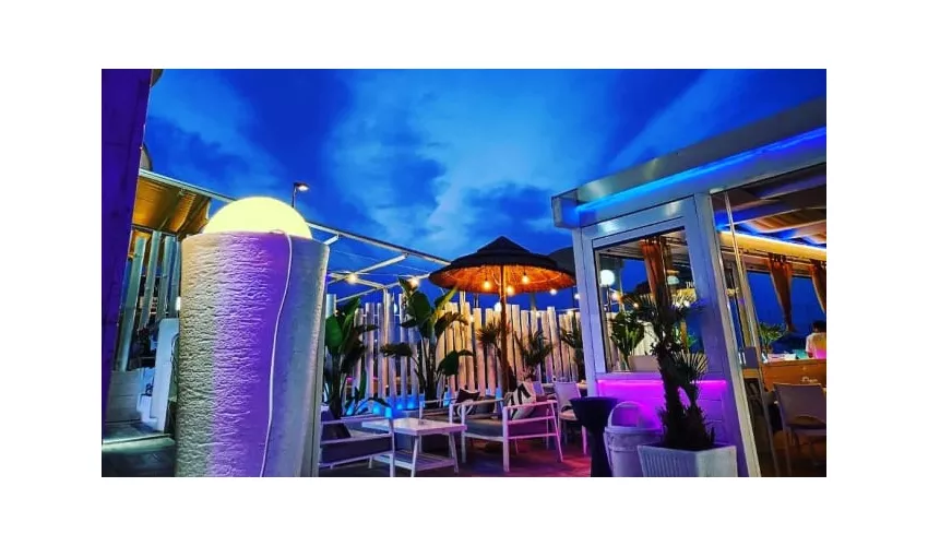 VistaMare Authentic Cafe Bar Bistrot
