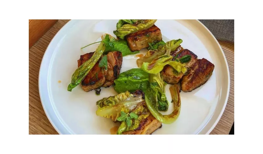 Pepe Enoteca Winebar Food & Spirits