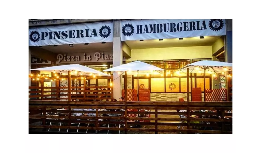 Pizza in Piazza
