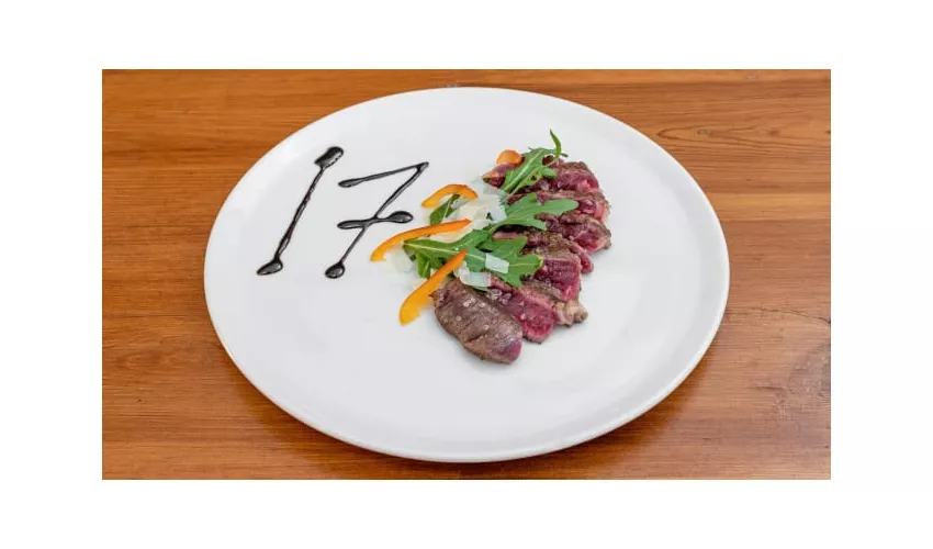 Interno 7 Food & Drink