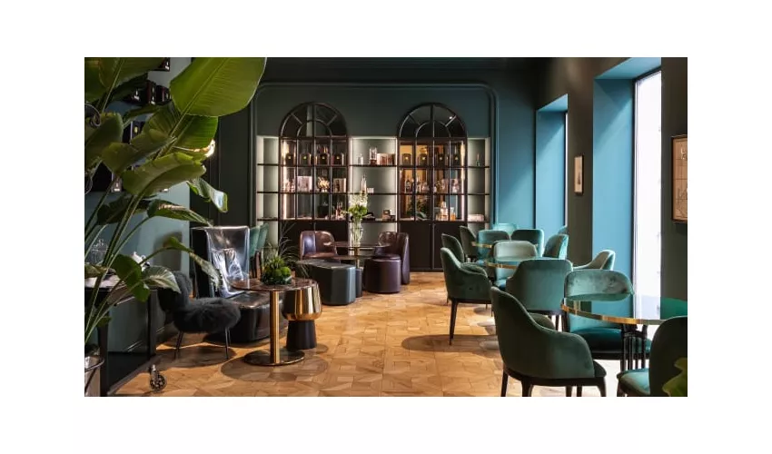 Cafe Continentale