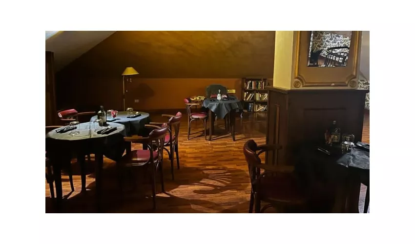 Black Pearl Pub