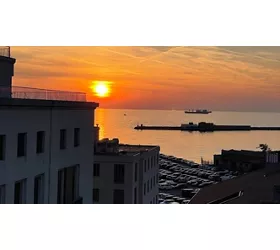 7th Rooftop Hotello