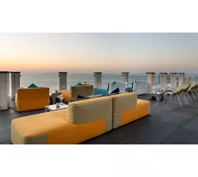 Cielo Sky Lounge Bar