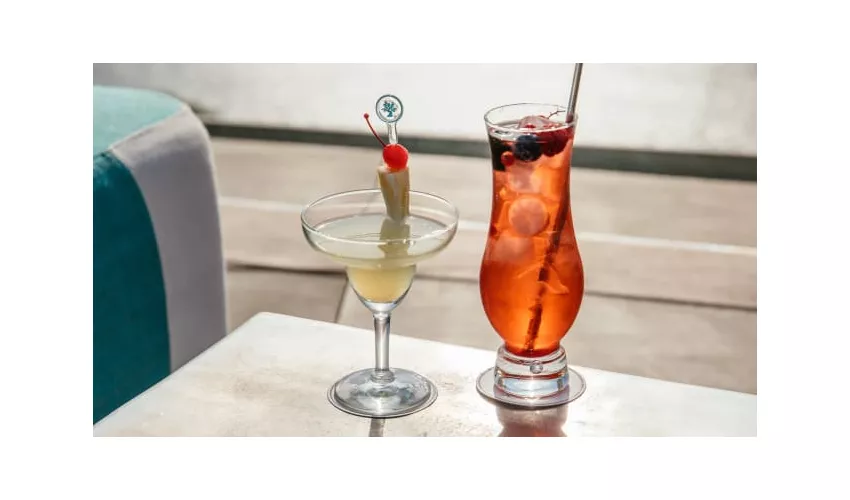 Cielo Sky Lounge Bar