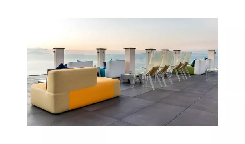 Cielo Sky Lounge Bar