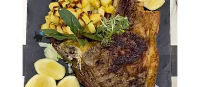 Cri's steakhouse and restaurant