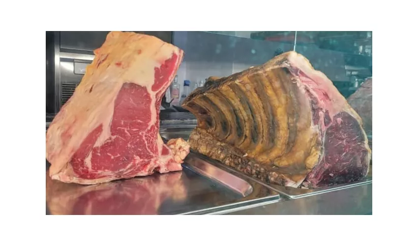 Cri's steakhouse and restaurant