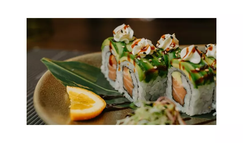 Midori - Sushi & Thai Restaurant