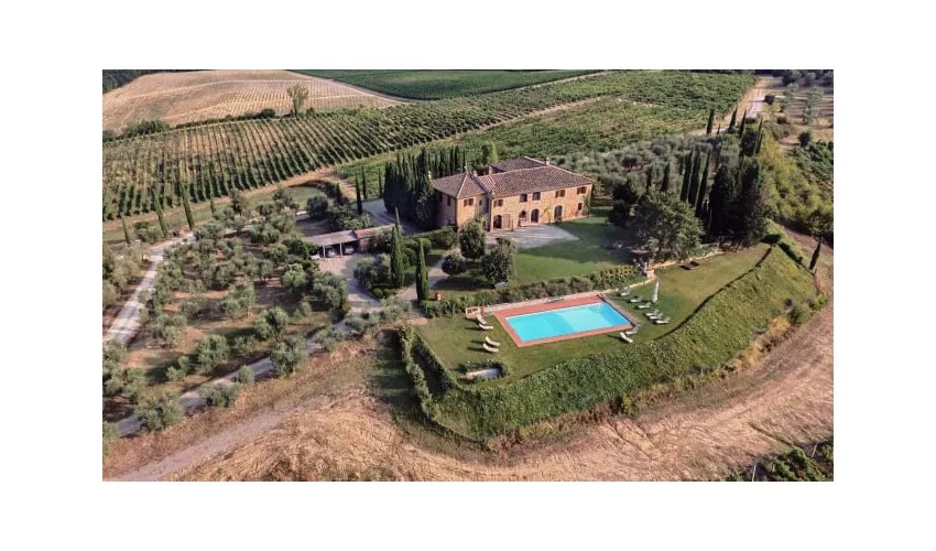 Tenuta Larnianone - Winery and Real Estate - Agriturismo