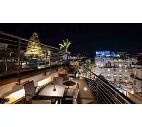 U Visionary Roma Hotel