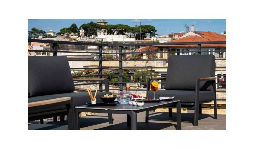 U Visionary Roma Hotel