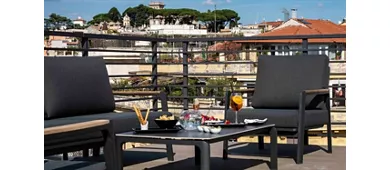 U Visionary Roma Hotel