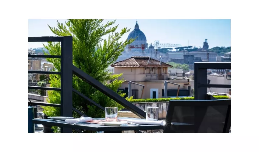 U Visionary Roma Hotel