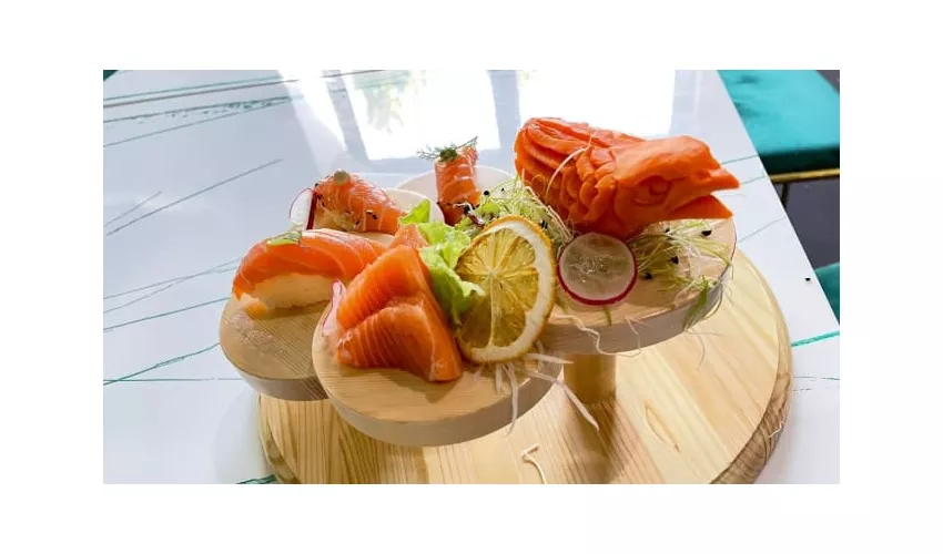 Mizuki Fusion Restaurant - Sushi