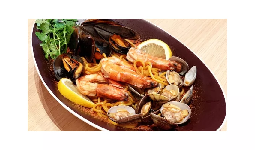 Clamour noodle house