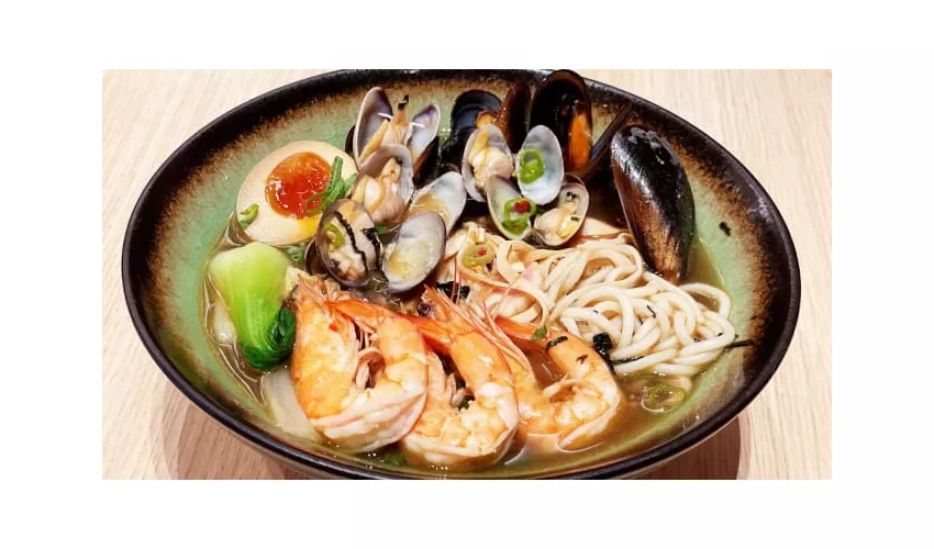 Clamour noodle house