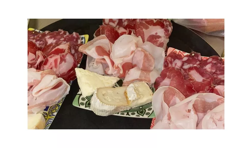 La Locanda di Montesegale - Food & Relax - cucina con camere