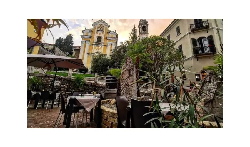 Condividere bistro & mixology
