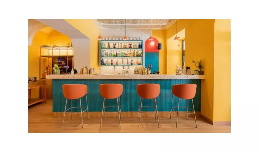 Contempo Bar Experience