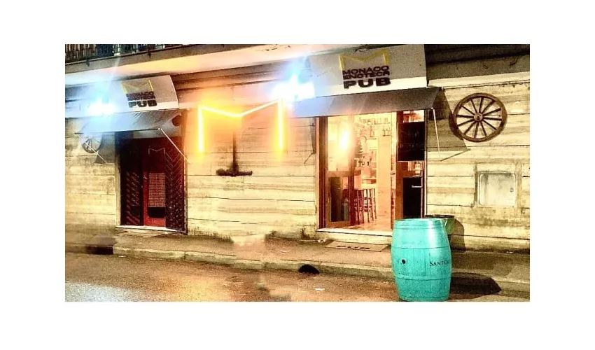 Monaco Enoteca Pub