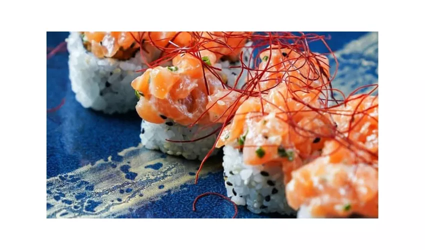 ITARIA extraordinary sushi