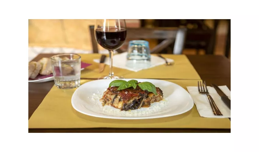 La Taverna Pizzeria Bisteccheria