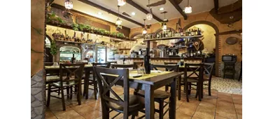 La Taverna Pizzeria Bisteccheria