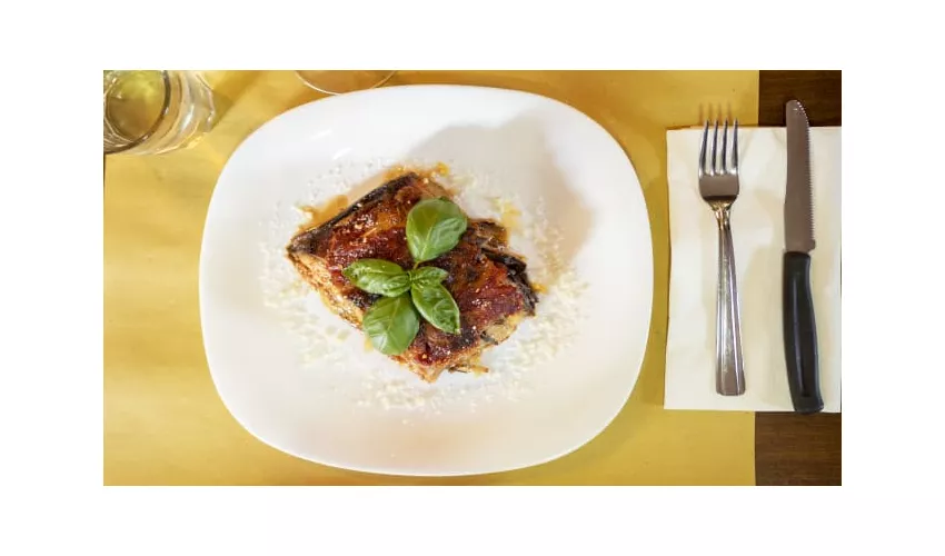 La Taverna Pizzeria Bisteccheria