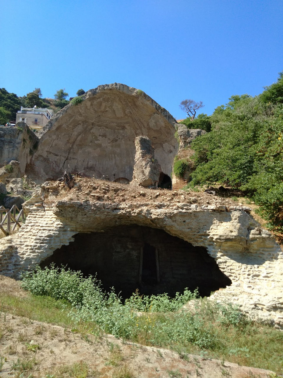 Parco Archeologico Delle Terme Di Baia, Bacoli - Italia.it