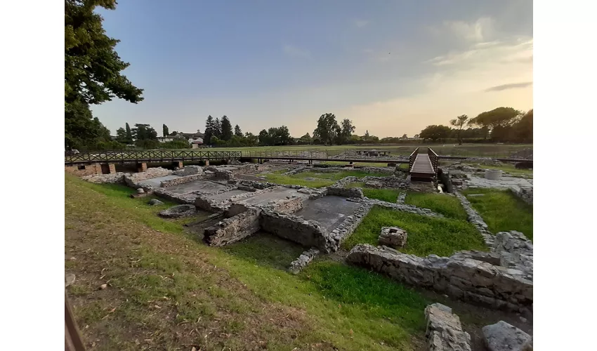 Zone archéologique d'Aquilée - Fonds CAL