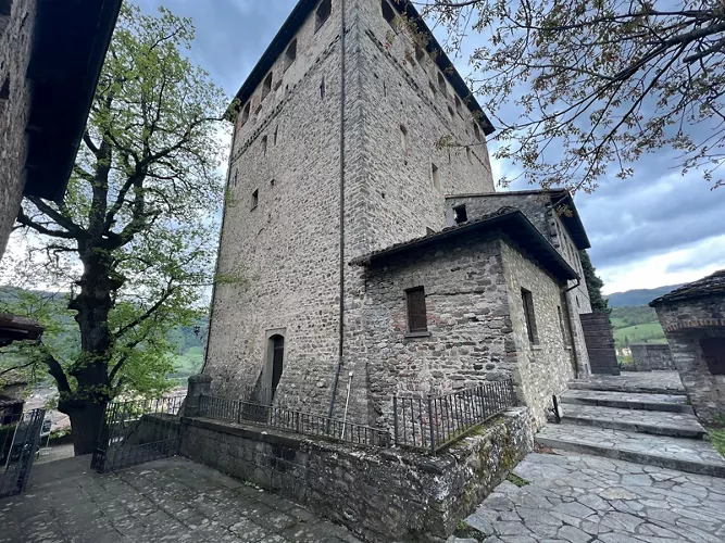 Castello Malaspina dal Verme