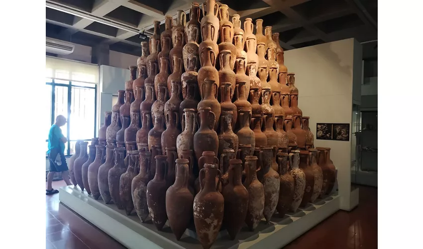 Museu Arqueológico Eoliano L. Bernabo' Brea'