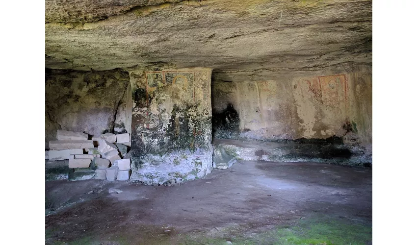 Nekropolen von Castelluccio