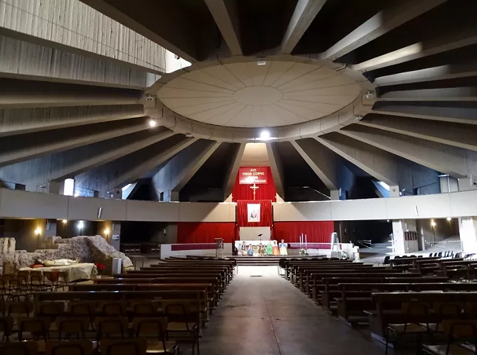 Basilica Santuario Madonna delle Lacrime