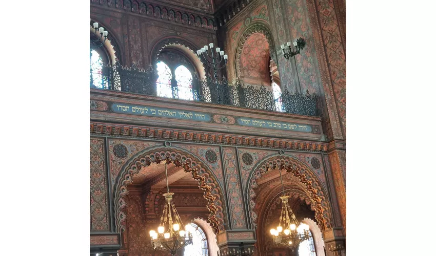 Synagogue and Jewish Museum in Florence